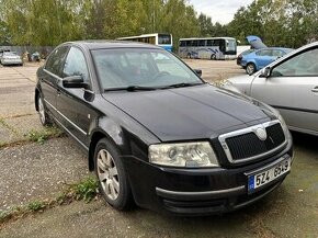 škoda superb 2.8 vládní vozidlo - 1