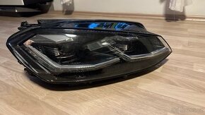 Přední pravé světlo VW Golf 7 LED