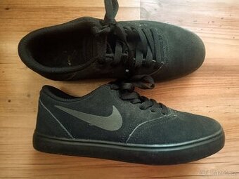 Nové skate tenisky Nike PC 1400 kč