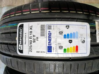 MATADOR 225/40 R 18 HECTORRA 5 92Y XL FR