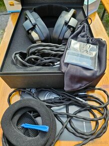 Sennheiser HD 800 s