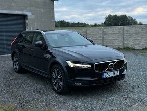 Volvo V90CC D5 FULL LED 4x4 - 1