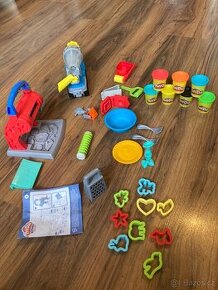 Play-Doh set kuchyně a stavba