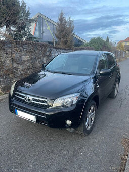 TOYOTA RAV 4 2.2D