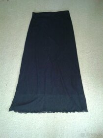 Černá lehká sukně s pružným pasem, vel. 36/38.