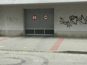 Pronajmu kryté parkovací stání Brno Křídlovická