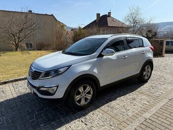 Kia Sportage 1.6i GDi 99kw rok 2013 LED světla