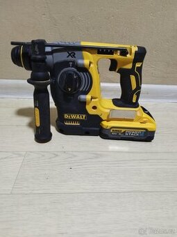 Bourací kladivo DeWALT DCH 273