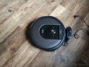 iRobot Roomba i7