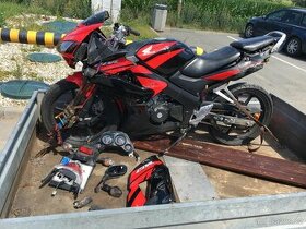 Motonadily Honda cbr125 r 2010 jc39e bourana