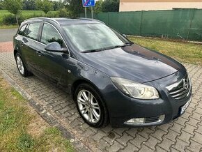 Opel insignia 2.0 CDTI  118 kw combi. Nové v CZ.