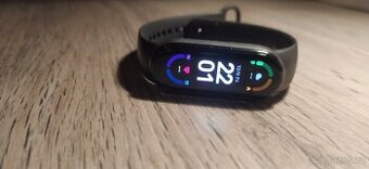 Chytrý náramek Xiaomi Mi band 6 - 1