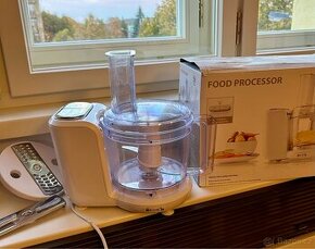 Kuchyňský robot | Food processor