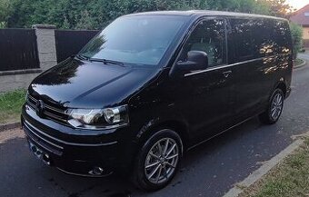 VW T5 Transporter (Caravelle) Shuttle