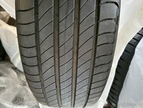 205/55/17 91V Michelin Primacy 4 Letní pneu 6mm TopStav - 1