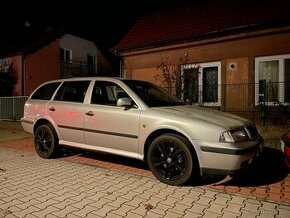 Škoda Octavia 2.0i  Rok 2001 STK do 08/2025