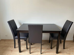 Jídelní stůl + 3 židle