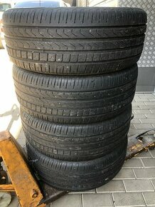 235/45/20 prodám sadu pneu
