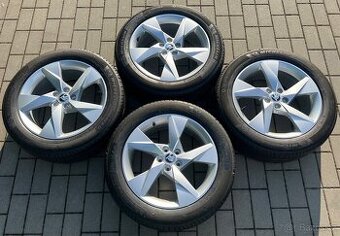 Kamiq - 17" Volans + letní 205/55 R17 Michelin 95%