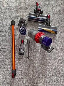 Dyson V10 Absolute - tyčový vysavač