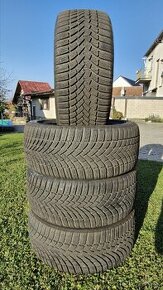 Zimní Pneu Bridgestone Blizzak 235/45/17 - 1