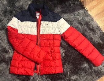 Dámská zimní bunda Tommy Jeans