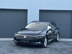 VW PASSAT B8 2.0 TDI DSG 110 KW TAŽNÉ VÝHŘEV FULL LED