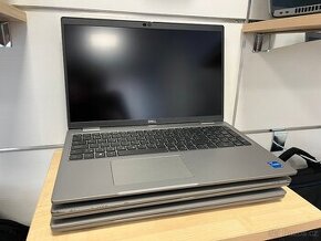 Dell Latitude 5520 - 1