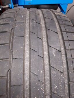 275/40r19 Hankook