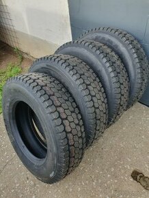 Pneu Kama 215 / 70 R17,5