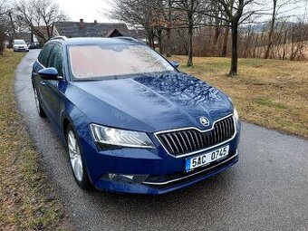 Škoda superb combi 2.0 tdi 140 kw 4x4 čr