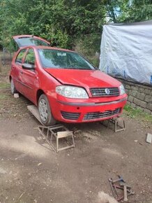 Punto 12 benzín