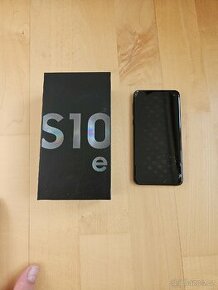 Samsung Galaxy S10e