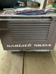 Profi nabíječka NABÍJEČ NB 22A - 1