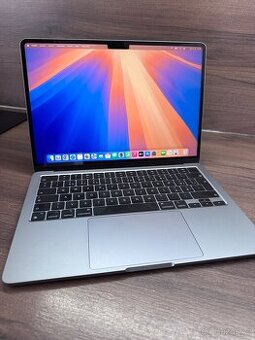 MacBook Air M2/2022, 13,6"  8 GB, 256GB  SSD- vesmírně šedý - 1