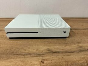 Xbox One S 500GB - 1