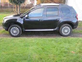 DACIA DUSTER 1.5DCi 80kw 4x4 KAMERA r.2016 nové ČR.po 1.maj.