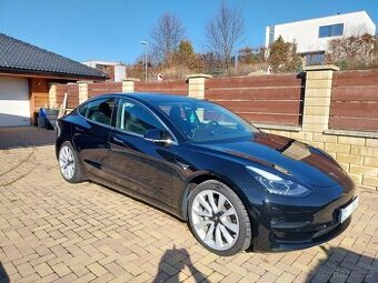 Tesla Model 3 Long Range 75 kWh - 100 700 km, 4X4