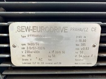 Elektromotor s převodovkou