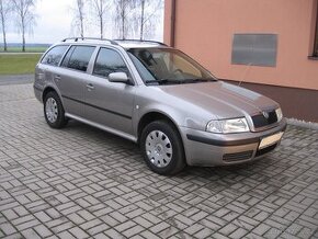 Škoda Octavia Kombi 1.6i / 75KW TOUR