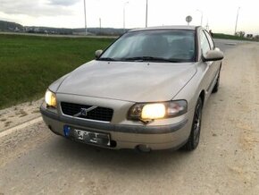 VOLVO S60 2.4i