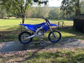 YAMAHA YZ 450 F 2023 - 1