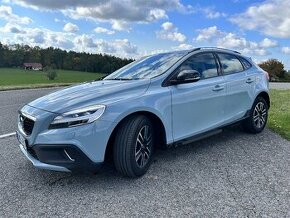 Volvo V40 Cross Country D3 110kW, Webasto, Tažné