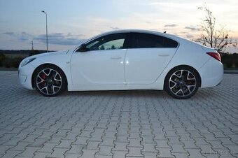 Opel Insignia OPC