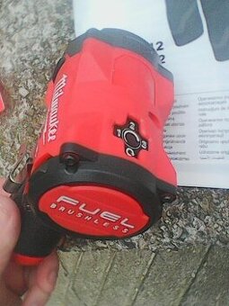 Milwaukee M12 FIWF12-0 AKU razovy utahovak 339Nm