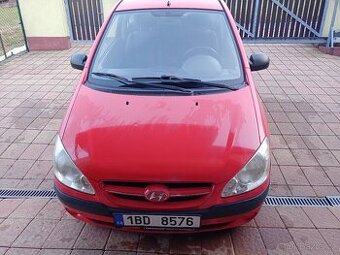 Hyundai Getz červené barvy