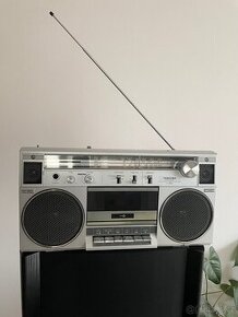 Radiomagnetofon Toshiba RT-120s