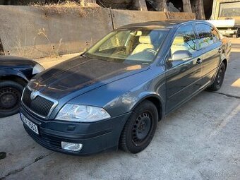 Škoda Octavia motor je kouslý 2.0TDi - 1