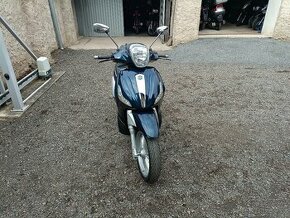 Piaggio Beverly 125i Cz doklady v ceně - 1