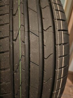 Nove Letné pneu 4x Hankook 215/55/17